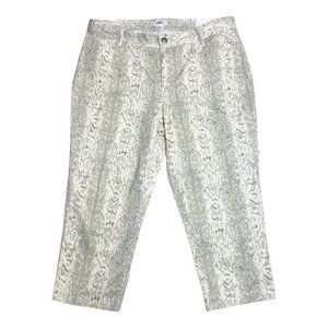 Cato Jeans Womens Size 12 Capri Pants NWT